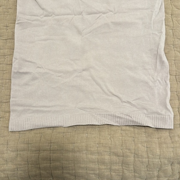 Lululemon Ribbed Tank - Picture 3 of 5